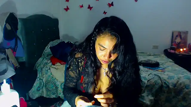 Snapshot of AmaraRoberts420 chatting on October 10, 2025, 9:32 am AmaraRoberts420 online show from October 10, 2025, 9:32 am