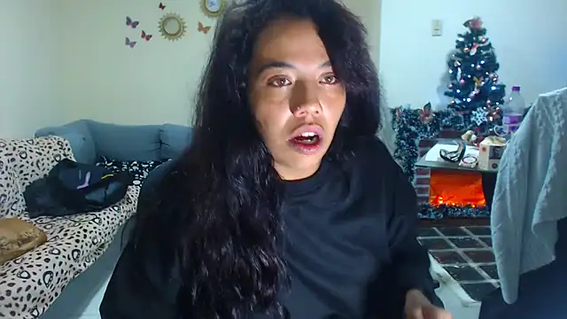 AmaraRoberts420 online show from December 22, 2025, 3:39 am