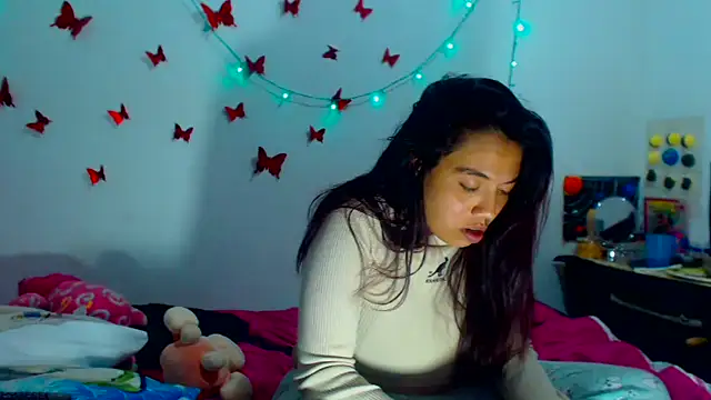 AmaraRoberts420 online show from January 9, 2025, 3:15 am