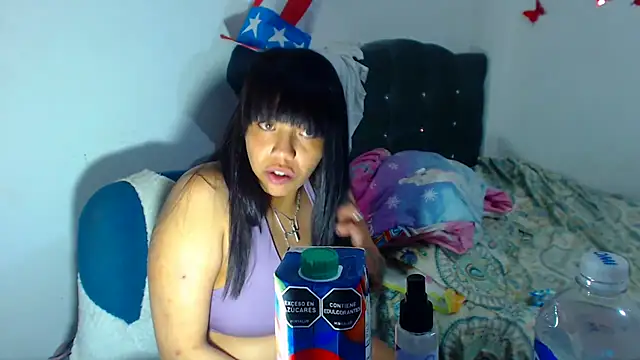 Snapshot of AmaraRoberts420 chatting on October 2, 2025, 6:17 am AmaraRoberts420 online show from October 2, 2025, 6:17 am