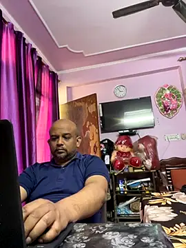 Dick 6inches online show from November 15, 2025, 9:24 am