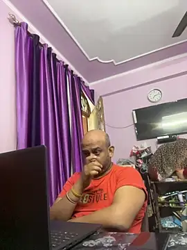 Snapshot of Dick_6inches chatting on October 8, 2025, 1:40 am Dick 6inches online show from October 8, 2025, 1:40 am