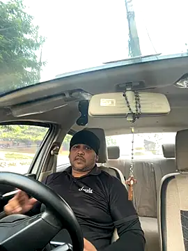 Snapshot of Dick_6inches chatting on October 27, 2025, 2:01 am Dick 6inches online show from October 27, 2025, 2:01 am