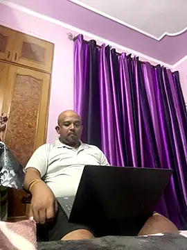 Snapshot of Dick_6inches chatting on October 12, 2025, 3:35 pm Dick 6inches online show from October 12, 2025, 3:35 pm