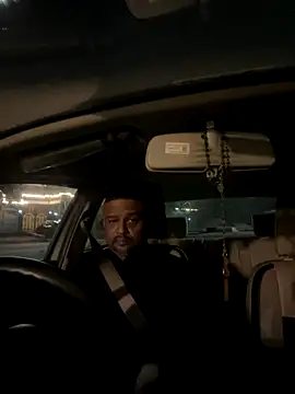 Snapshot of Dick_6inches chatting on October 19, 2025, 2:31 pm Dick 6inches online show from October 19, 2025, 2:31 pm