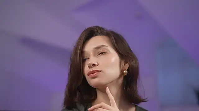 Snapshot of VivianLy_ chatting on January 9, 2025, 7:52 am VivianLy  online show from January 9, 2025, 7:52 am