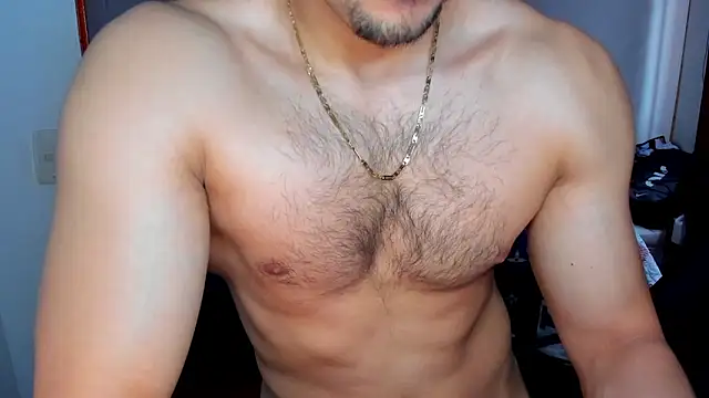 Snapshot of Tommy_Bred chatting on October 20, 2025, 5:13 pm Tommy Bred online show from October 20, 2025, 5:13 pm