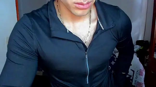 Snapshot of Tommy_Bred chatting on February 25, 2025, 6:12 pm Tommy Bred online show from February 25, 2025, 6:12 pm