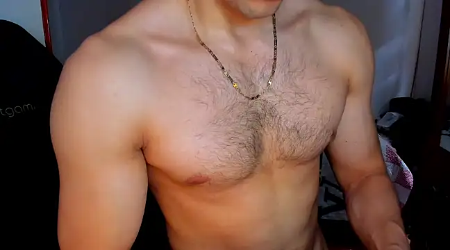 Snapshot of Tommy_Bred chatting on February 26, 2025, 6:26 pm Tommy Bred online show from February 26, 2025, 6:26 pm