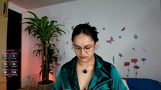 VICTORIABLACK xh online show from May 6, 2026, 8:51 am