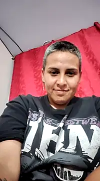 Snapshot of Yessi_rousse chatting on January 30, 2025, 5:30 am Yessi rousse online show from January 30, 2025, 5:30 am