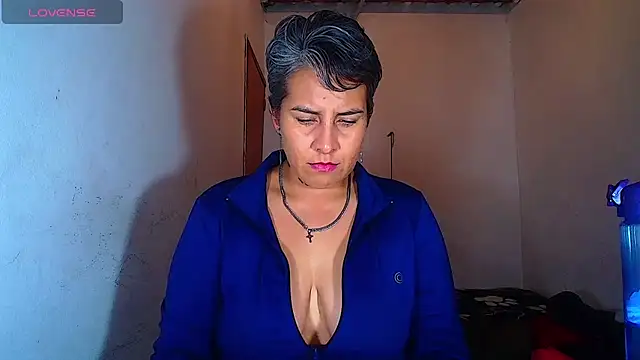 Snapshot of Yessi_rousse chatting on July 14, 2026, 12:10 am Yessi rousse online show from July 14, 2026, 12:10 am