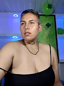 Snapshot of Yessi_rousse chatting on March 19, 2025, 9:27 pm Yessi rousse online show from March 19, 2025, 9:27 pm
