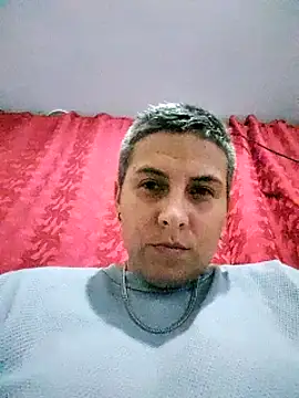 Snapshot of Yessi_rousse chatting on February 20, 2025, 9:33 am Yessi rousse online show from February 20, 2025, 9:33 am