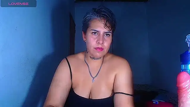 Snapshot of Yessi_rousse chatting on July 18, 2026, 9:45 pm Yessi rousse online show from July 18, 2026, 9:45 pm