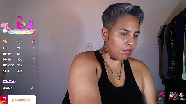 Yessi rousse online show from October 23, 2025, 2:32 am