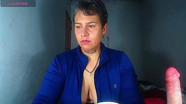 Snapshot of Yessi_rousse chatting on July 12, 2026, 3:35 pm Yessi rousse online show from July 12, 2026, 3:35 pm