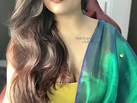 shanayaaa 1 online show from November 10, 2025, 2:33 pm