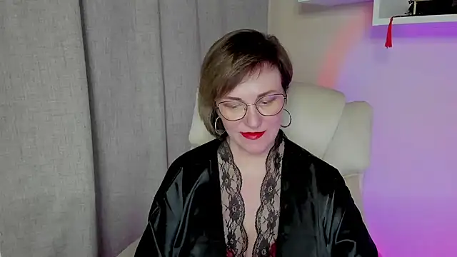 Snapshot of feliziaDesire chatting on May 11, 2026, 2:56 pm feliziaDesire online show from May 11, 2026, 2:56 pm