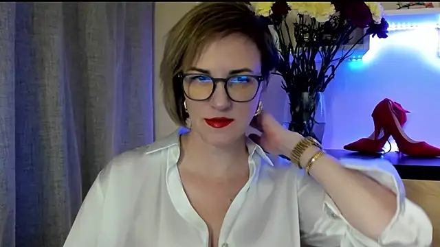 Snapshot of feliziaDesire chatting on October 13, 2025, 12:51 pm feliziaDesire online show from October 13, 2025, 12:51 pm