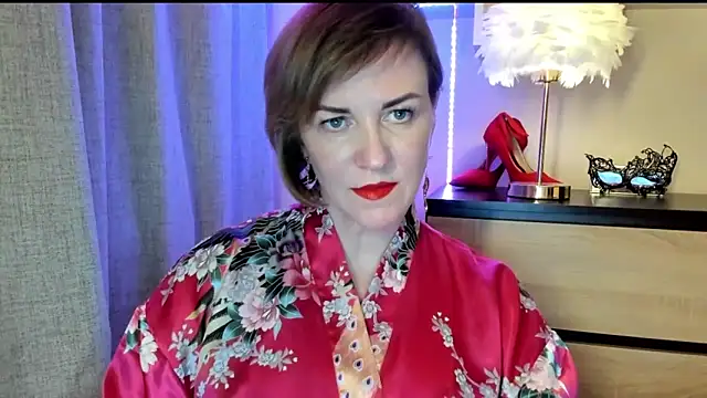 Snapshot of feliziaDesire chatting on September 27, 2025, 4:24 pm feliziaDesire online show from September 27, 2025, 4:24 pm