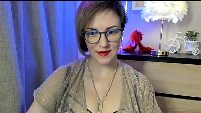 Snapshot of feliziaDesire chatting on October 5, 2025, 8:16 am feliziaDesire online show from October 5, 2025, 8:16 am