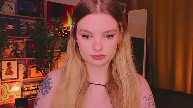 Snapshot of Hottie_Jane chatting on October 3, 2025, 7:26 pm Hottie Jane online show from October 3, 2025, 7:26 pm