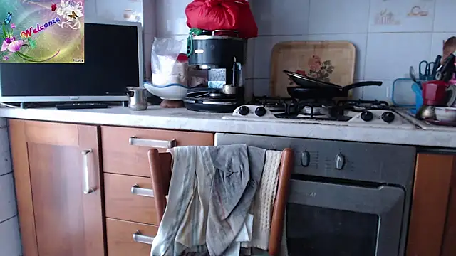 martachatte online show from September 25, 2025, 7:58 am