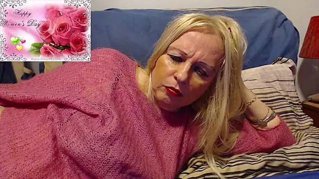martachatte online show from March 8, 2025, 7:20 pm