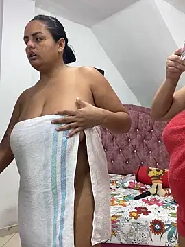 Snapshot of Rossestoner chatting on October 28, 2025, 11:09 am Rossestoner online show from October 28, 2025, 11:09 am