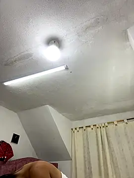 Snapshot of Rossestoner chatting on October 29, 2025, 11:20 am Rossestoner online show from October 29, 2025, 11:20 am