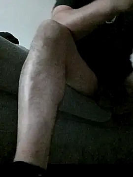 hungpenis210 online show from May 20, 2026, 3:09 pm