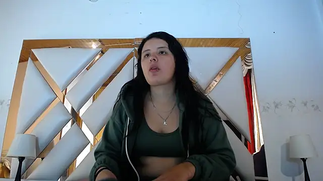 nathaly low1 online show from March 9, 2026, 12:52 pm