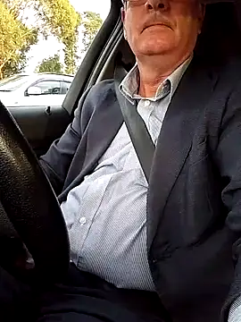 stiffandlubedxh online show from February 10, 2026, 8:19 pm