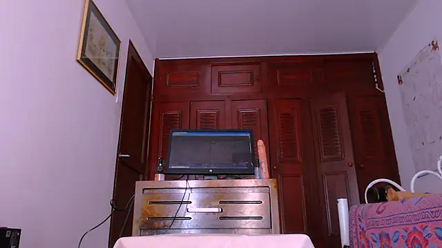 Snapshot of AngelBarbaro chatting on September 10, 2025, 8:30 pm AngelBarbaro online show from September 10, 2025, 8:30 pm