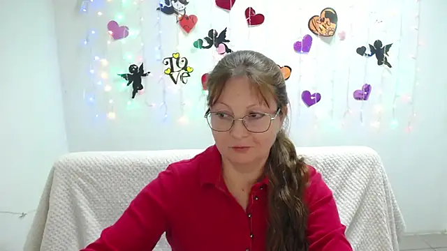 VanessaHotts online show from February 24, 2025, 4:04 pm