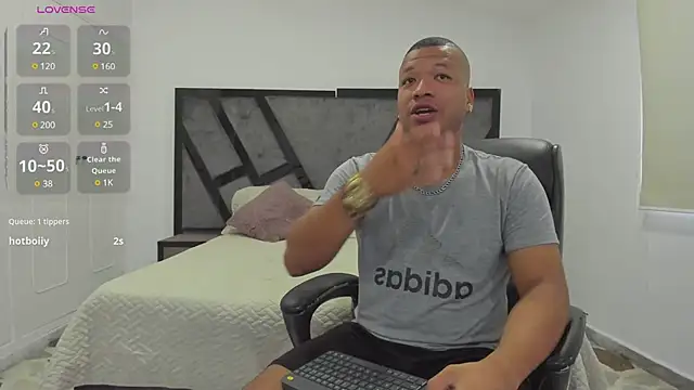 AnnieAndStefan online show from February 22, 2025, 11:57 am