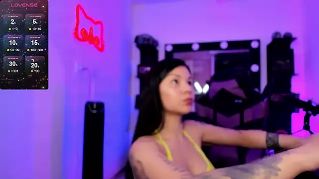 Snapshot of miss_kitty chatting on February 25, 2026, 1:06 am miss kitty online show from February 25, 2026, 1:06 am