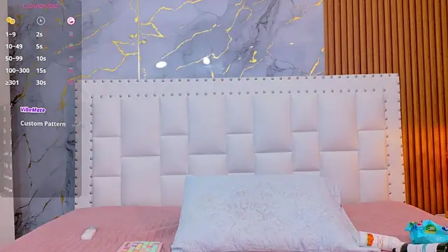 naughty ebonyy online show from September 19, 2025, 3:21 am