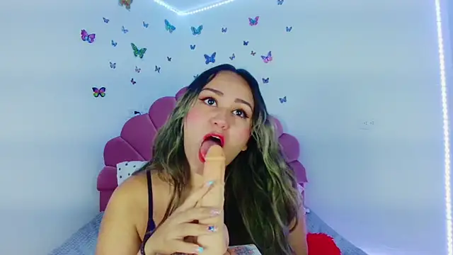 paula brausin online show from September 18, 2025, 1:36 pm