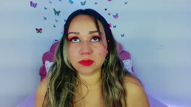 paula brausin online show from October 5, 2025, 2:02 am