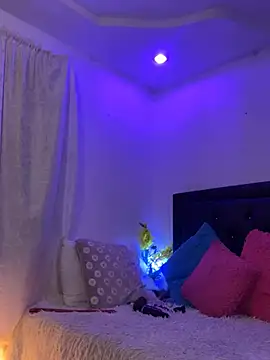 lonely shewolf online show from March 1, 2025, 9:48 pm