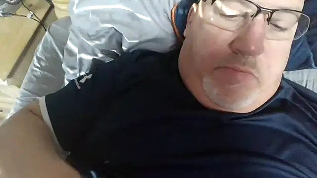 Bigbear0563 online show from February 22, 2026, 4:19 pm