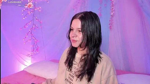 Mey moon online show from July 20, 2026, 3:14 am