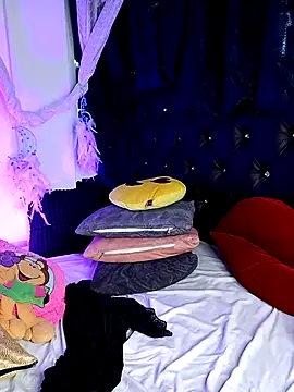 Snapshot of Piafisher1 chatting on March 9, 2025, 7:15 pm Piafisher1 online show from March 9, 2025, 7:15 pm
