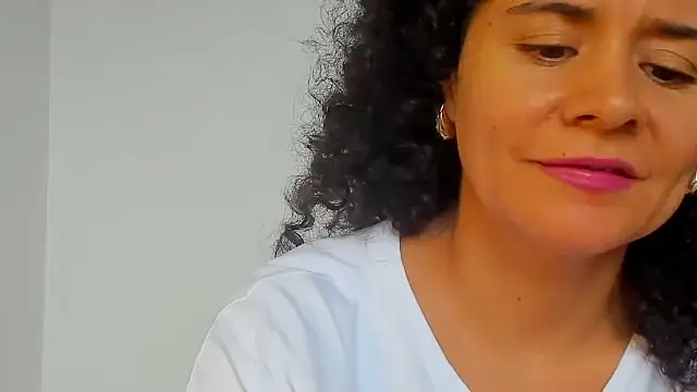 Snapshot of Sami_Hotie1 chatting on September 18, 2025, 8:45 pm Sami Hotie1 online show from September 18, 2025, 8:45 pm