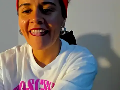 Sami Hotie1 online show from February 9, 2025, 8:34 pm
