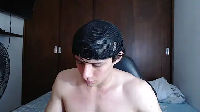 Snapshot of aresholland chatting on January 30, 2025, 4:48 am aresholland online show from January 30, 2025, 4:48 am