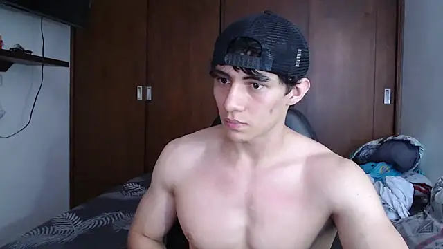 Snapshot of aresholland chatting on December 11, 2024, 9:01 pm aresholland online show from December 11, 2024, 9:01 pm