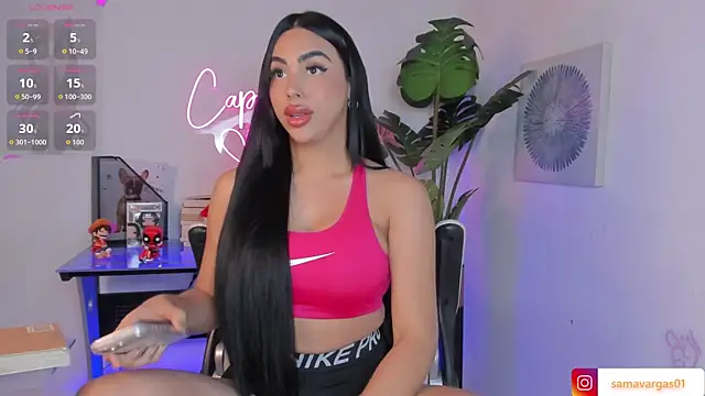 Korina Saenz01 online show from January 14, 2026, 8:01 pm